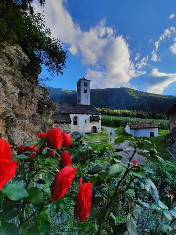 Ferienwohnungen Jojasa Latsch Exterior foto